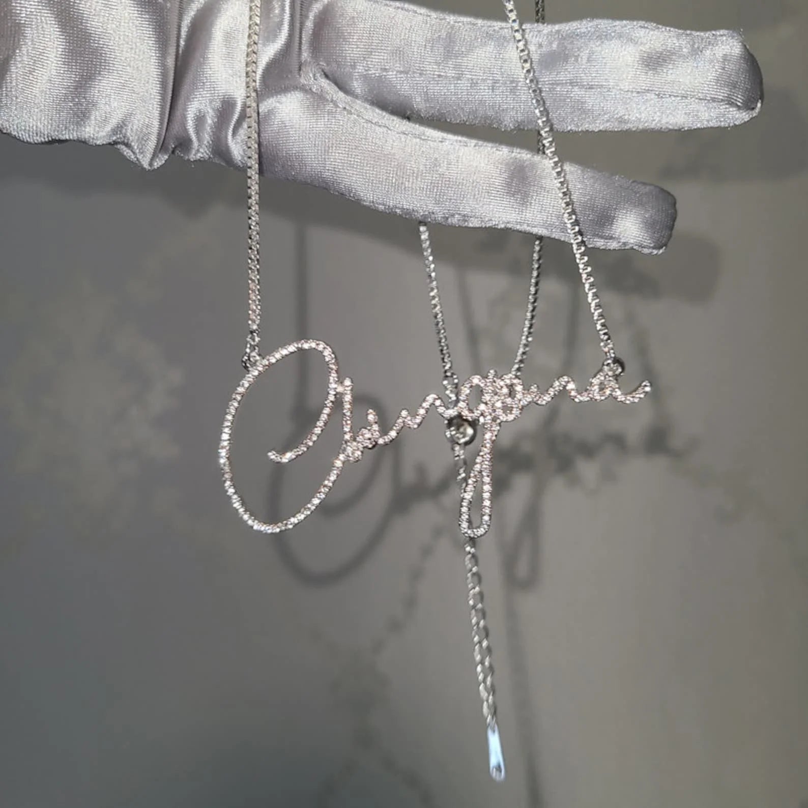 DHQH Personalized Customized Diamond Crystal Name Necklace Stainless Steel Gold Nameplate Sparkling Necklace Women's Gift